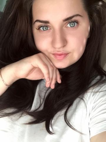 Люба Новенькая Студентка фото 2